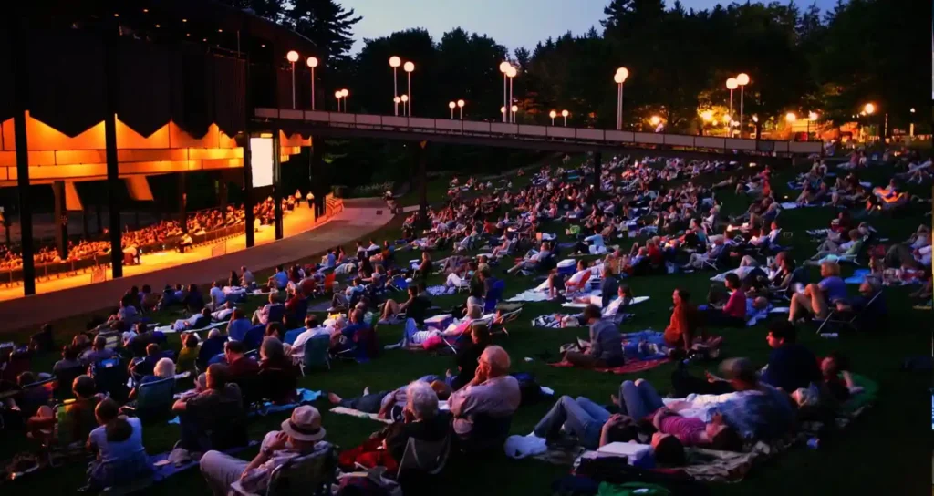 saratoga amphitheater lawn seating